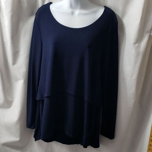 Charlie Paige. Darling 3/4 Sleeve Scoop Neckline with Multi Layers. Size S/M. - Picture 1 of 12
